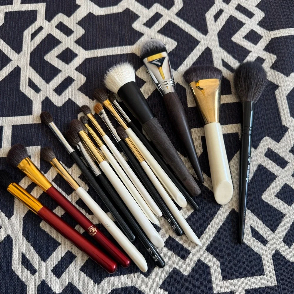 Natural Goat Hair Hakuhodo Style Professional Makeup Brush Set 16 Brushes